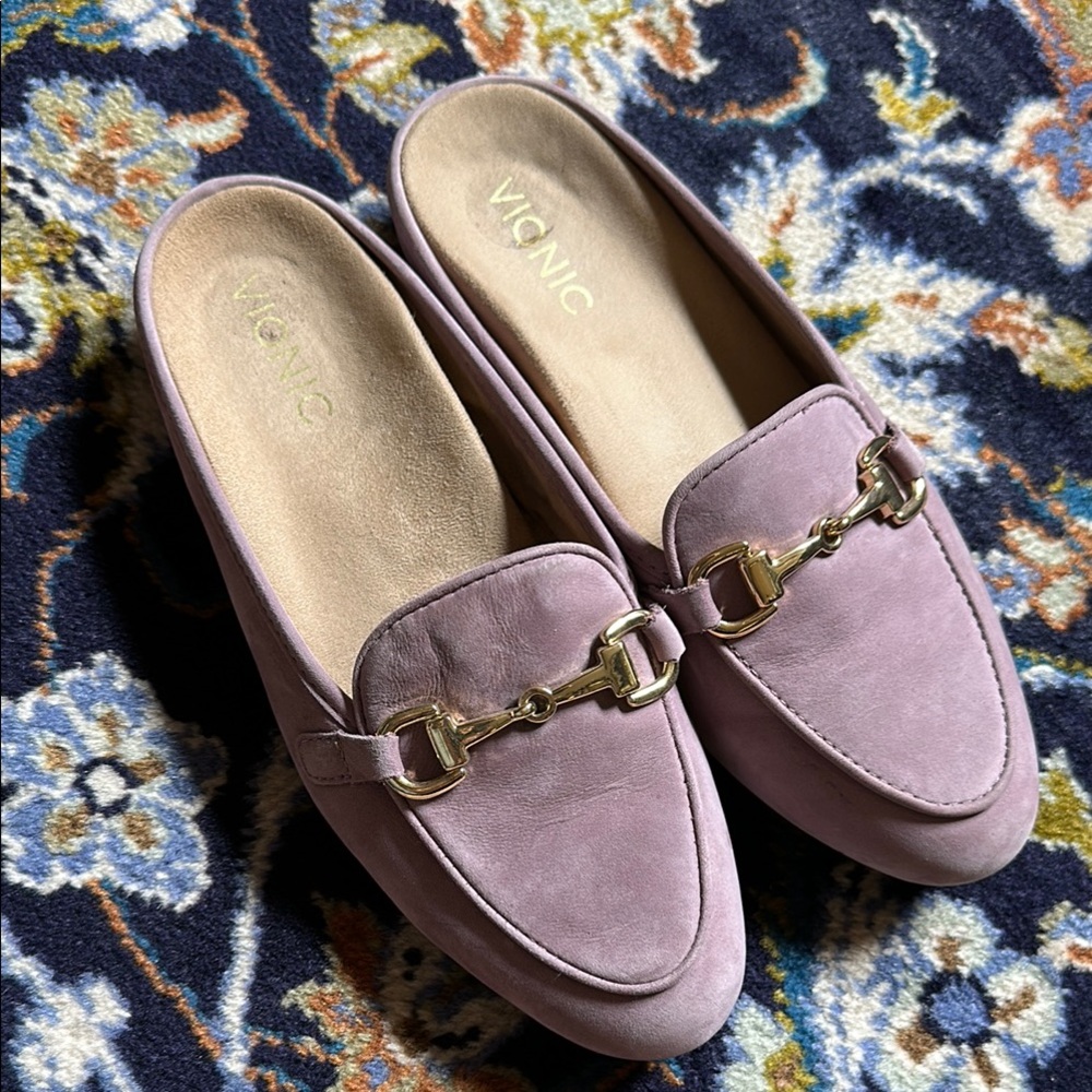 Vionic Women's Purple Suede Loafers
